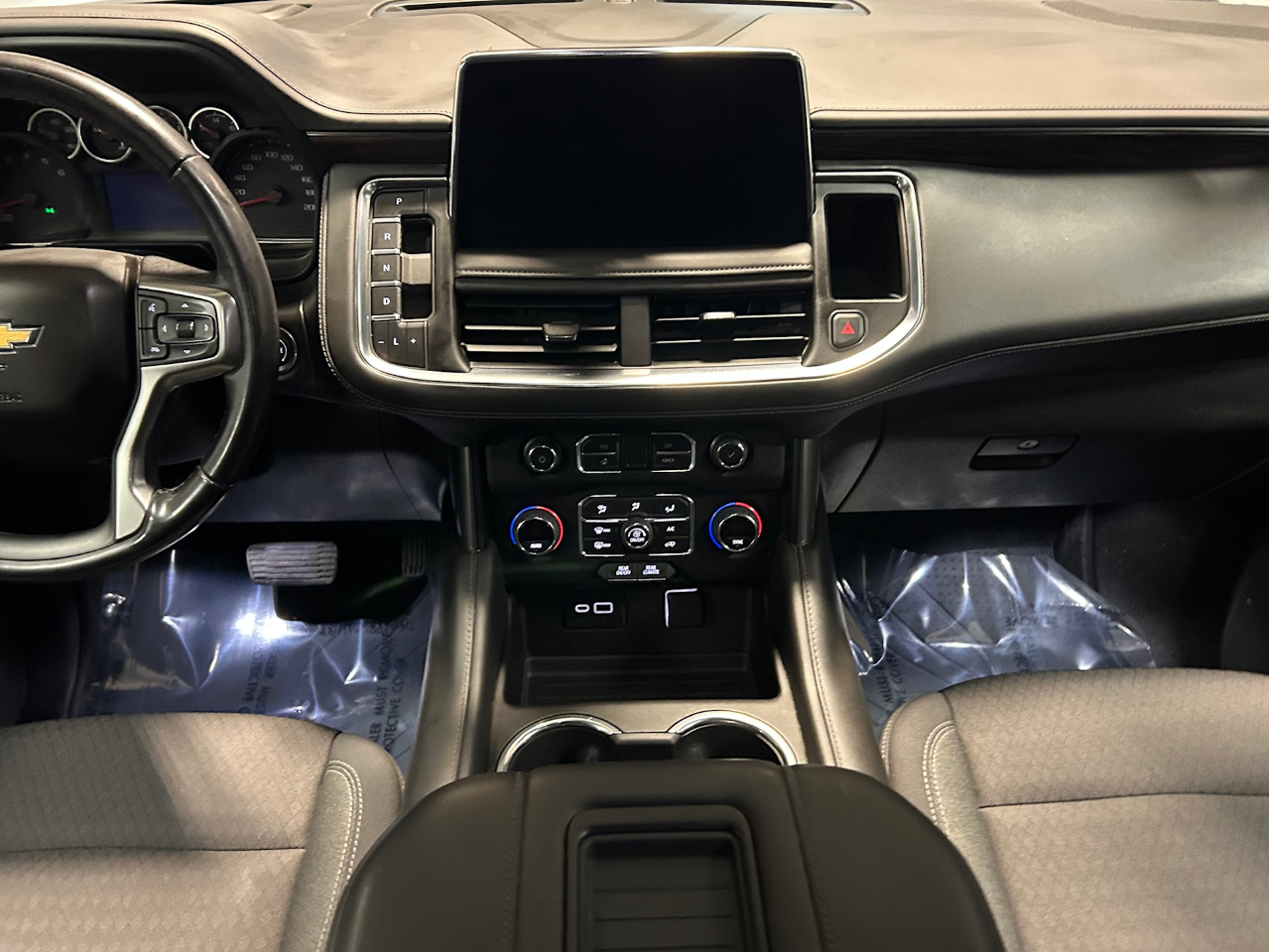 Chevrolet Suburban 4WD 4dr LS 2021