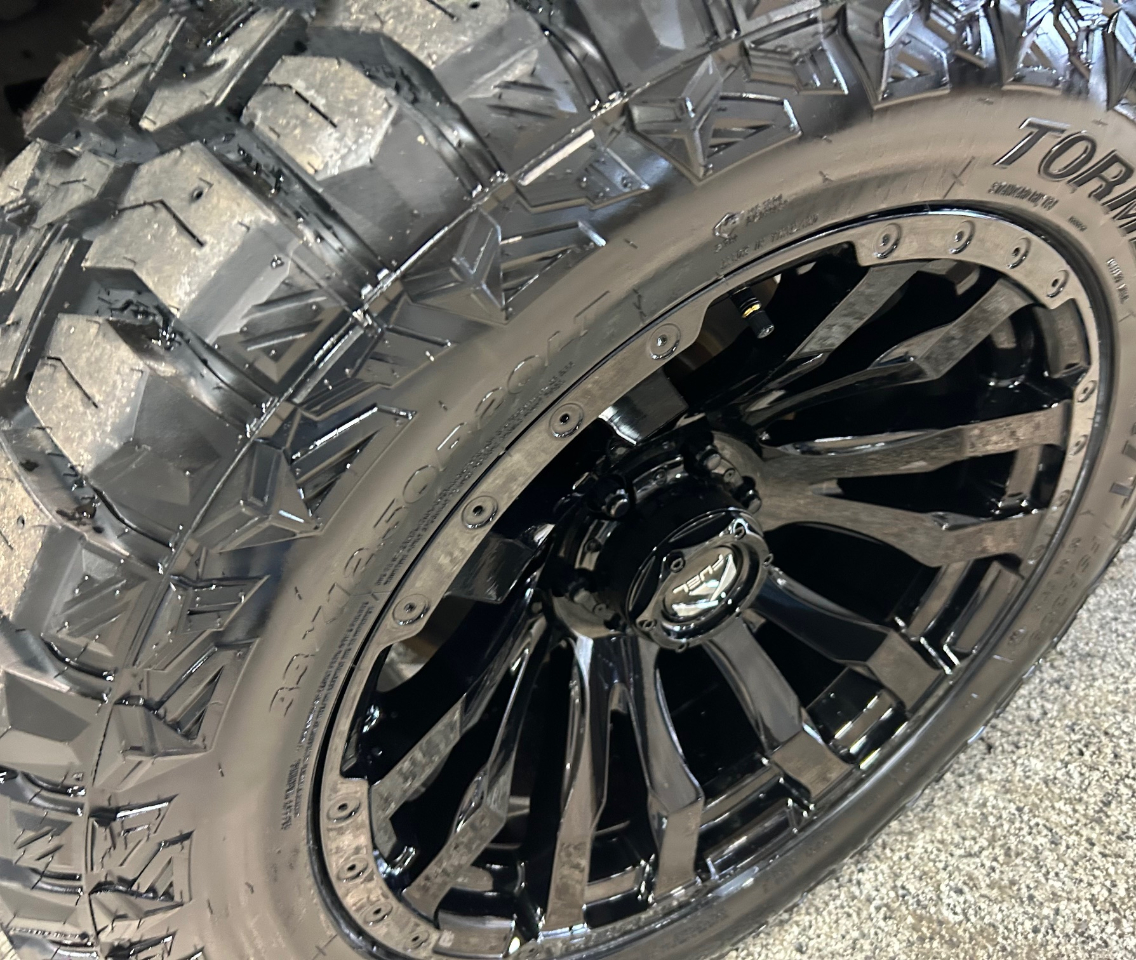 RAM 1500 Big Horn 4x4 Crew Cab 5'7" Box 2021