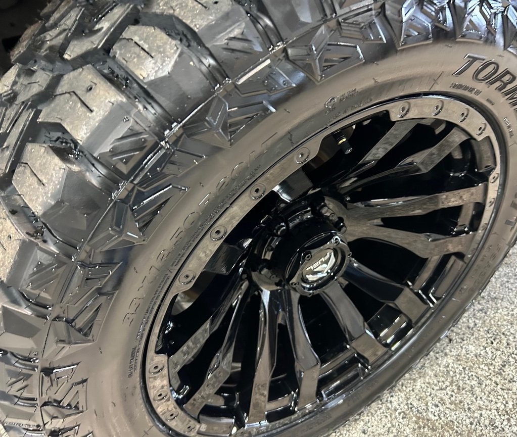 RAM 1500 Big Horn 4x4 Crew Cab 5'7" Box 2021