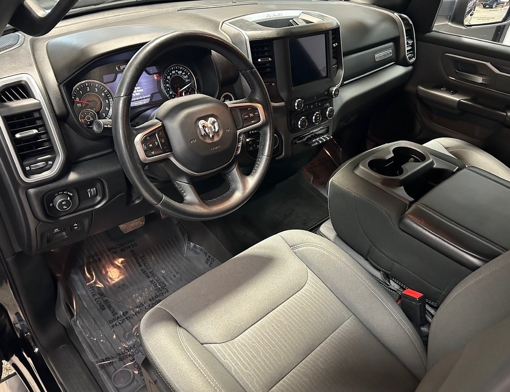 RAM 1500 Big Horn 4x4 Crew Cab 5'7" Box 2021