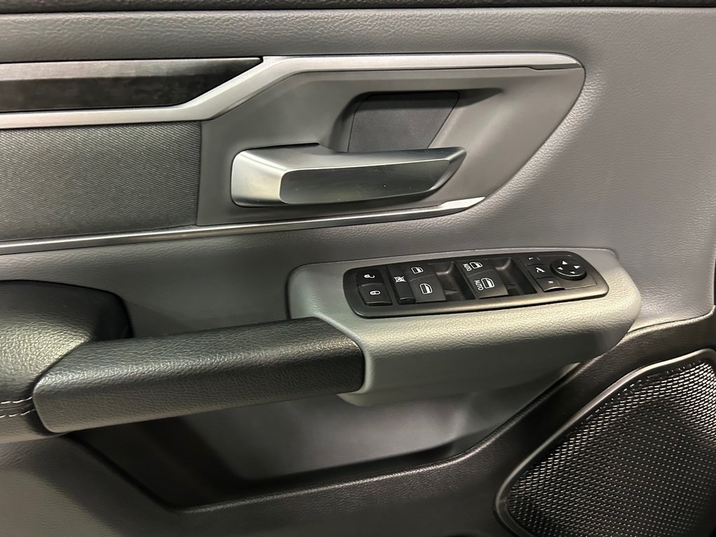 RAM 1500 Big Horn 4x4 Crew Cab 5'7" Box 2021