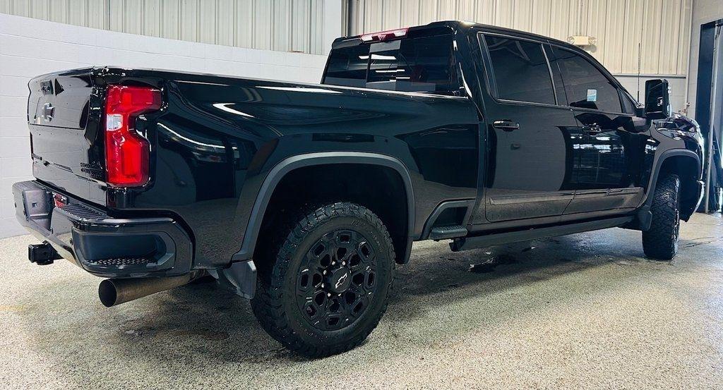 Chevrolet Silverado 2500HD 4WD Crew Cab 159" High Country 2024