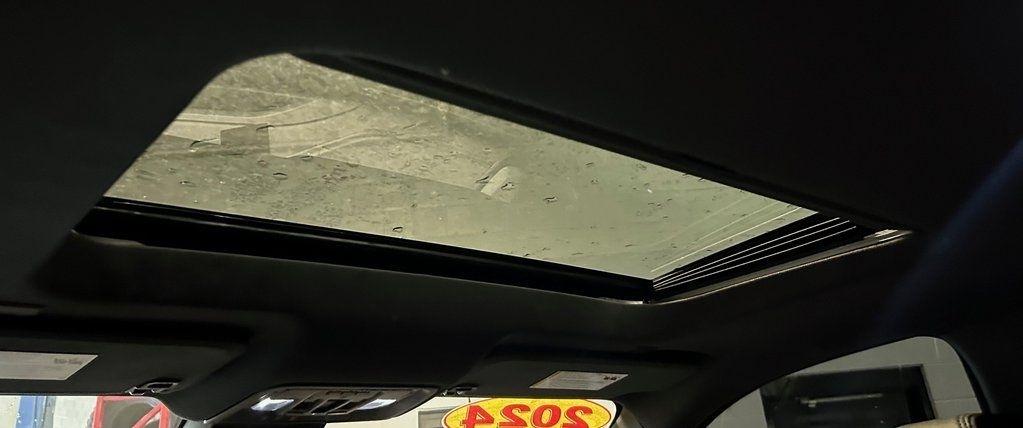 Chevrolet Silverado 2500HD 4WD Crew Cab 159" High Country 2024