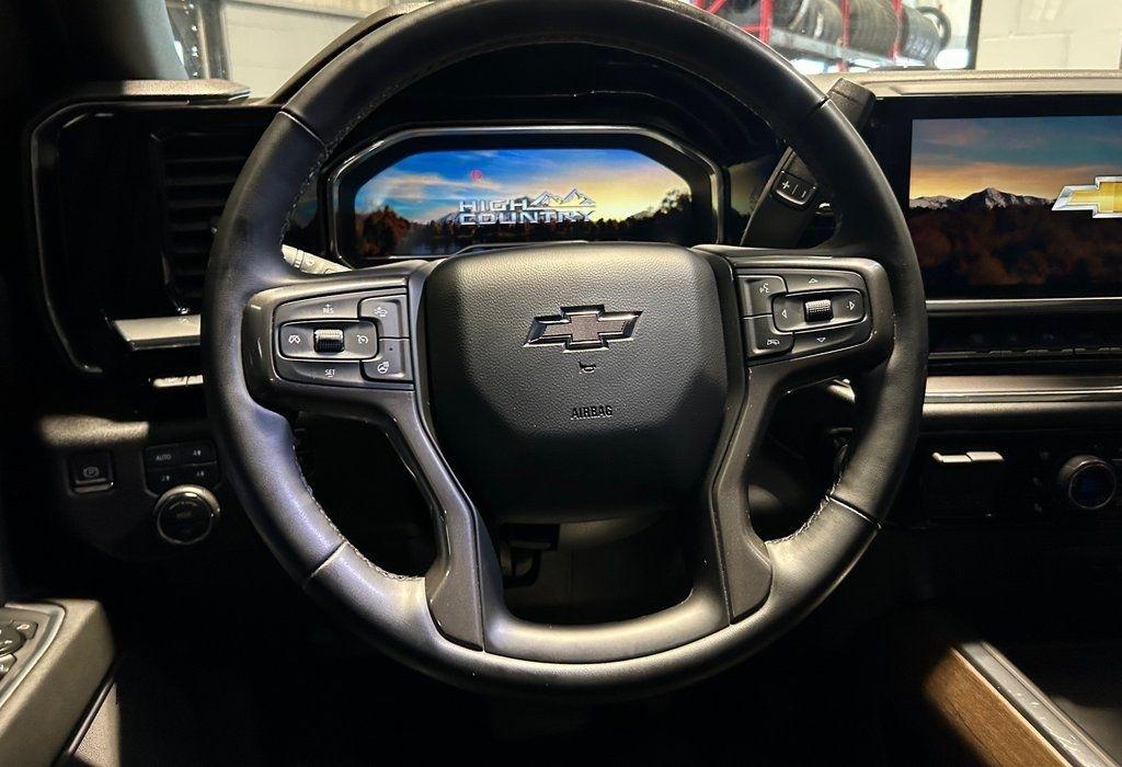 Chevrolet Silverado 2500HD 4WD Crew Cab 159" High Country 2024