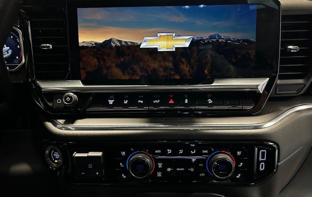 Chevrolet Silverado 2500HD 4WD Crew Cab 159" High Country 2024