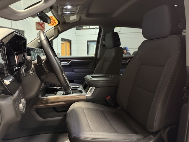 Chevrolet Silverado 1500 4WD Crew Cab 147" RST 2022