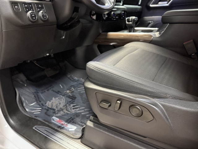 Chevrolet Silverado 1500 4WD Crew Cab 147" RST 2022