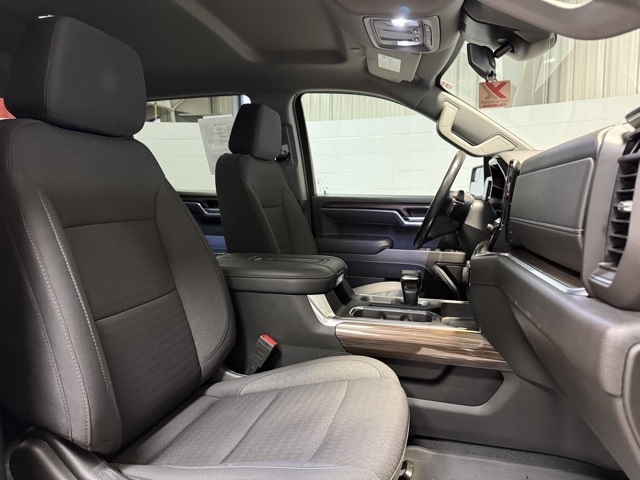 Chevrolet Silverado 1500 4WD Crew Cab 147" RST 2022