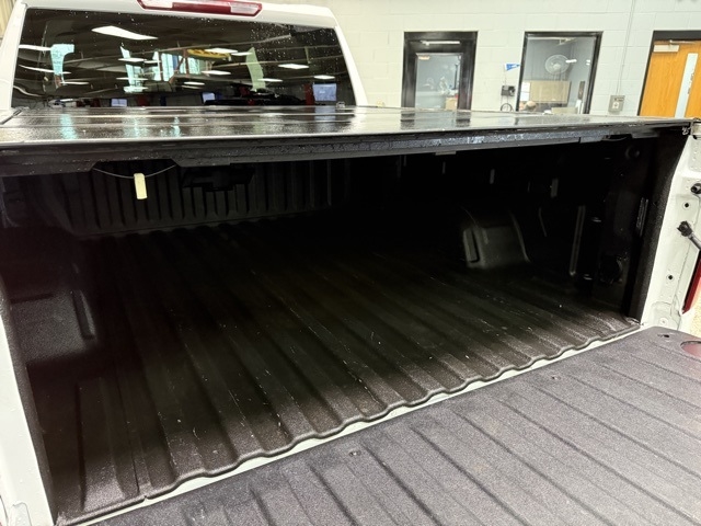 Chevrolet Silverado 1500 4WD Crew Cab 147" RST 2022