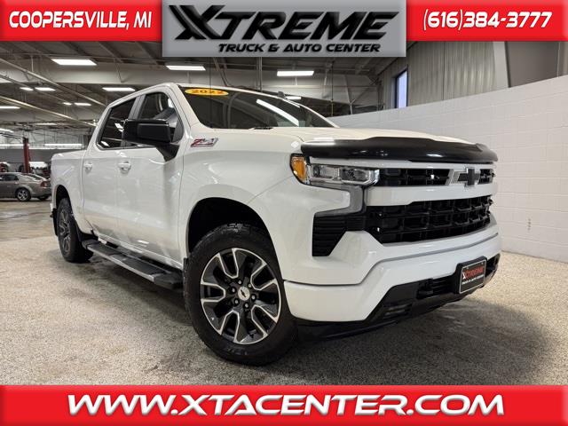 2022 Chevrolet Silverado 1500 4WD Crew Cab 147" RST