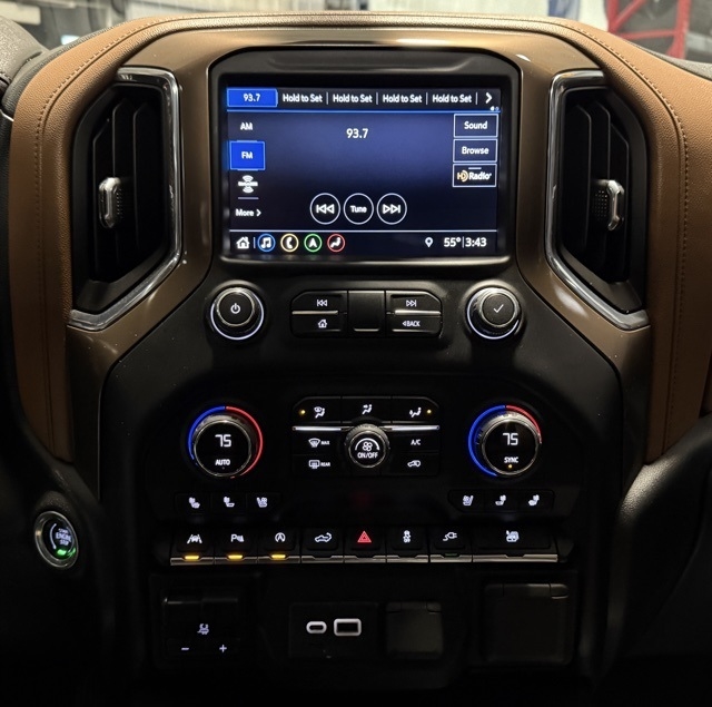 Chevrolet Silverado 1500 4WD Crew Cab 147" High Country 2019