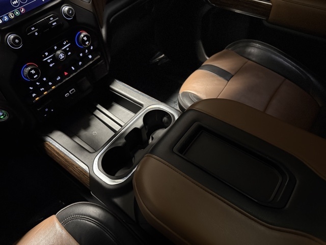 Chevrolet Silverado 1500 4WD Crew Cab 147" High Country 2019