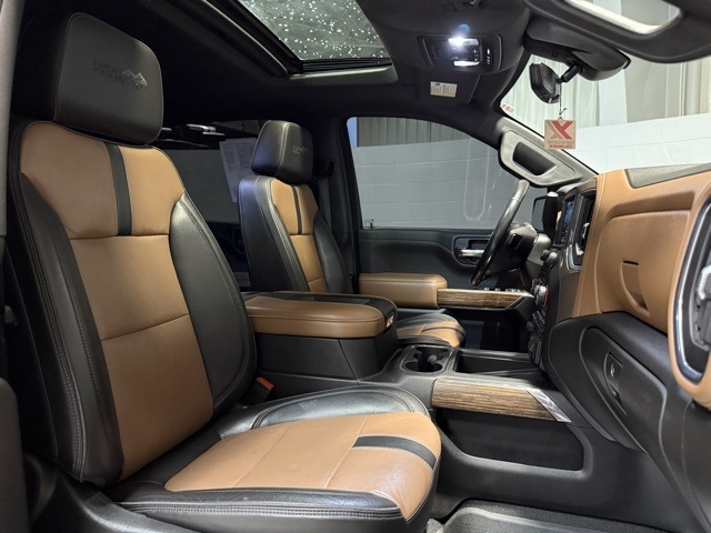 Chevrolet Silverado 1500 4WD Crew Cab 147" High Country 2019