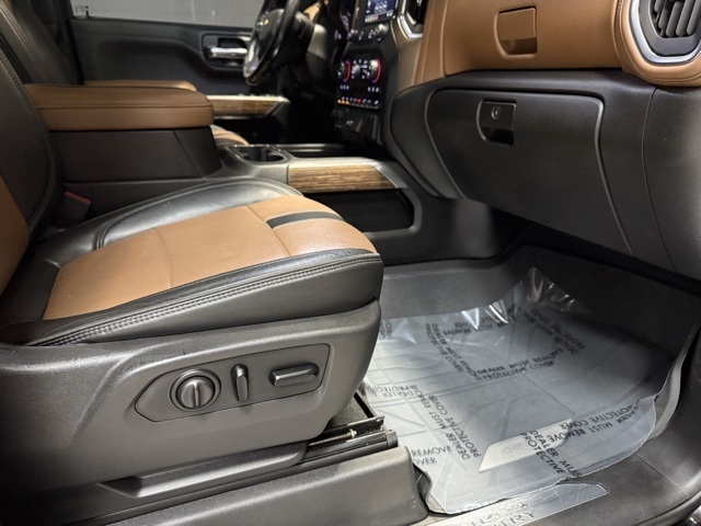 Chevrolet Silverado 1500 4WD Crew Cab 147" High Country 2019