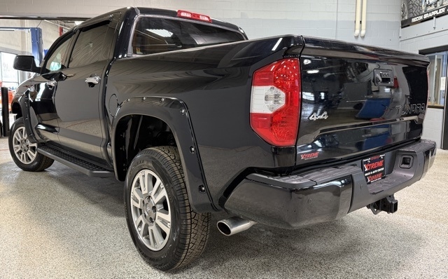 Toyota Tundra 4WD Platinum CrewMax 5.5' Bed 5.7L (Natl) 2017