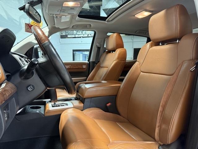 Toyota Tundra 4WD Platinum CrewMax 5.5' Bed 5.7L (Natl) 2017