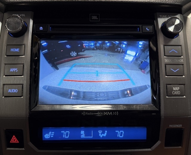 Toyota Tundra 4WD Platinum CrewMax 5.5' Bed 5.7L (Natl) 2017