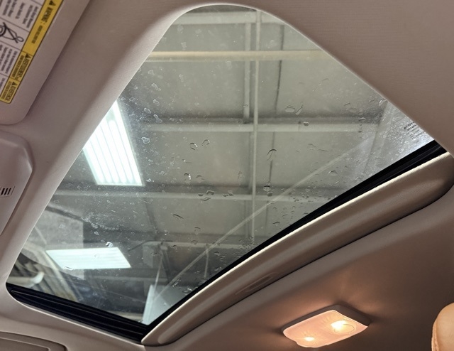 Toyota Tundra 4WD Platinum CrewMax 5.5' Bed 5.7L (Natl) 2017