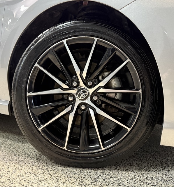 Toyota Camry SE Auto (Natl) 2024