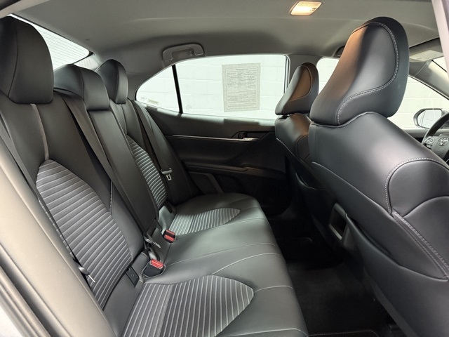 Toyota Camry SE Auto (Natl) 2024