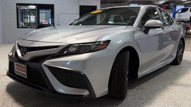 Toyota Camry SE Auto (Natl) 2024