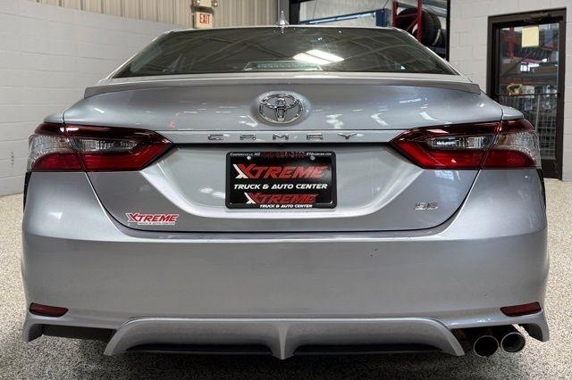 Toyota Camry SE Auto (Natl) 2024