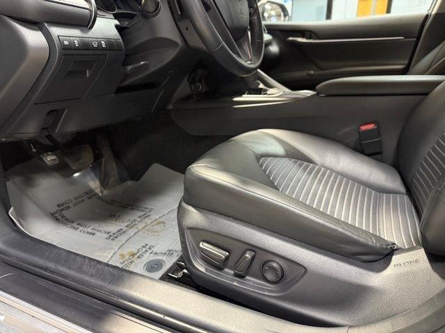 Toyota Camry SE Auto (Natl) 2024