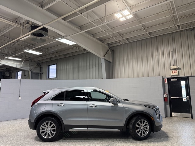 Cadillac XT4 AWD 4dr Premium Luxury 2023