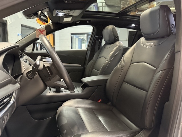 Cadillac XT4 AWD 4dr Premium Luxury 2023