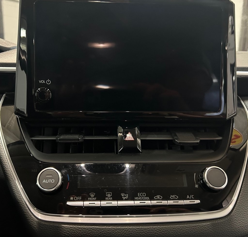 Toyota Corolla LE CVT (Natl) 2024