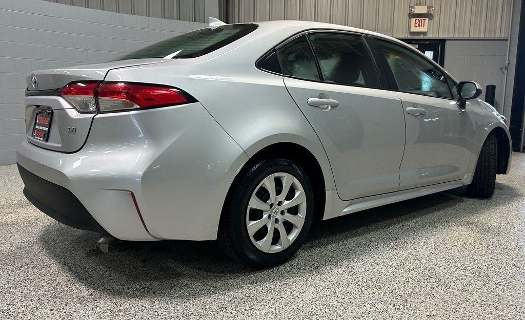 Toyota Corolla LE CVT (Natl) 2024