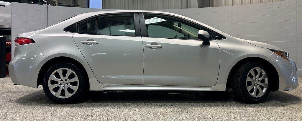 Toyota Corolla LE CVT (Natl) 2024