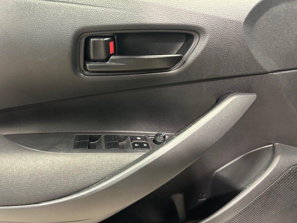 Toyota Corolla LE CVT (Natl) 2024