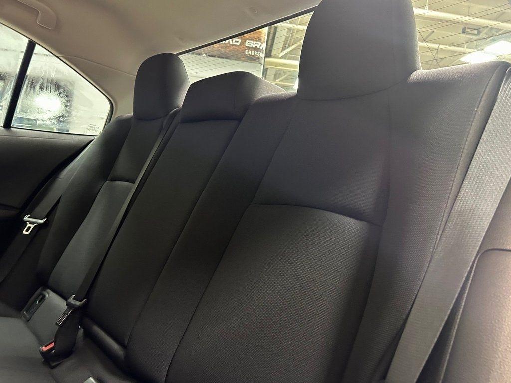 Toyota Corolla LE CVT (Natl) 2024