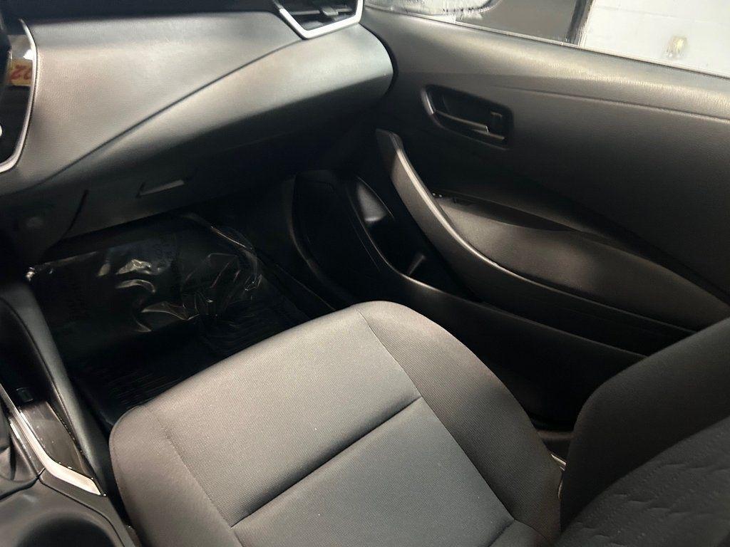 Toyota Corolla LE CVT (Natl) 2024