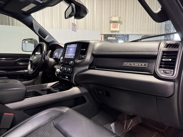 RAM 1500 Sport 4x4 Crew Cab 5'7" Box 2019