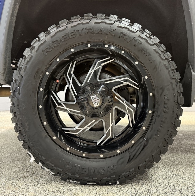 GMC Sierra 1500 4WD Crew Cab 143.5" SLE 2014