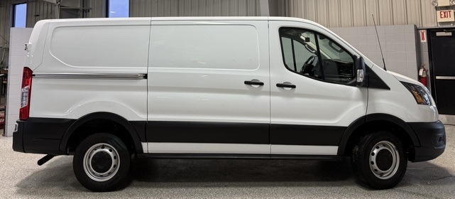 Ford Transit Cargo Van T-250 130" Low Rf 9070 GVWR RWD 2021