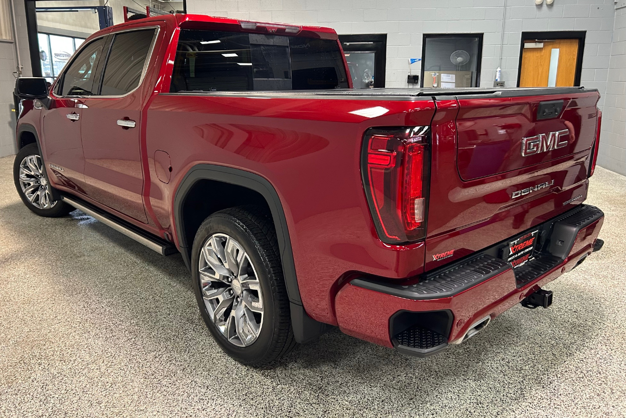 GMC Sierra 1500 4WD Crew Cab 147" Denali 2024