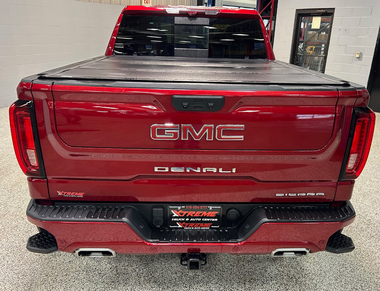 GMC Sierra 1500 4WD Crew Cab 147" Denali 2024