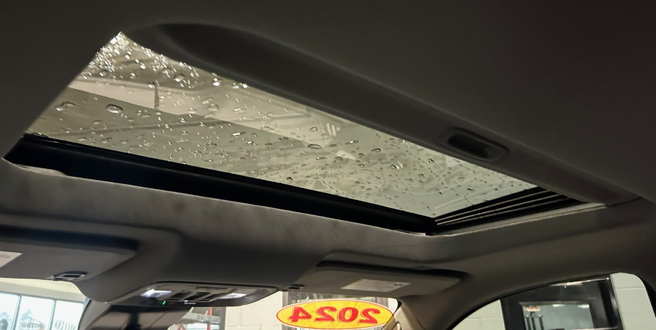 GMC Sierra 1500 4WD Crew Cab 147" Denali 2024