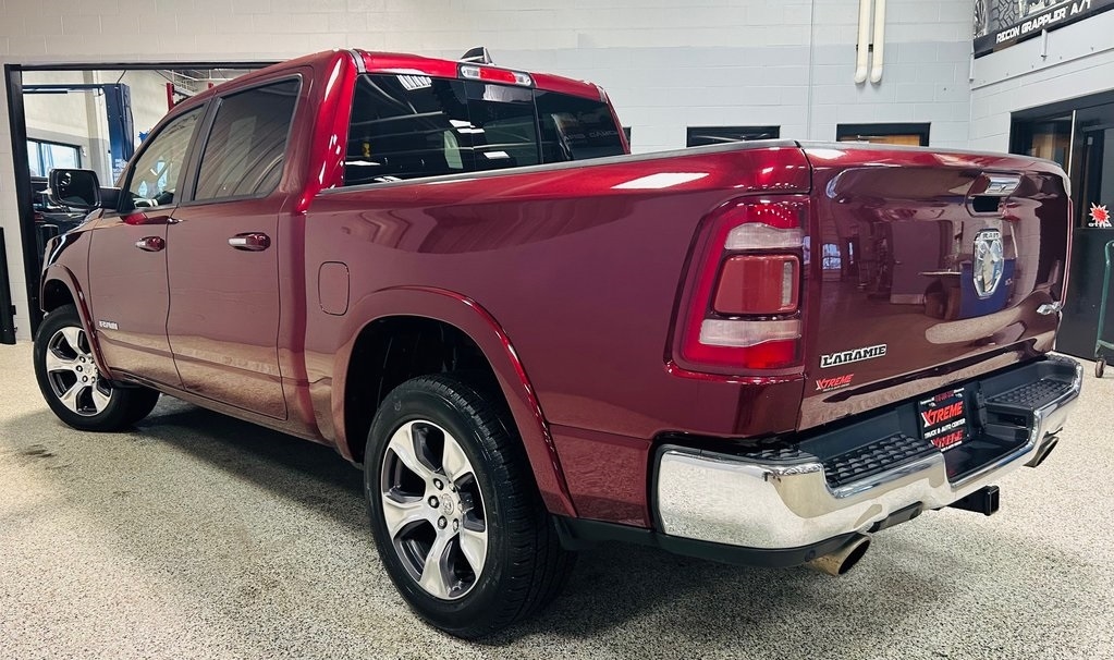 RAM 1500 Laramie 4x4 Crew Cab 5'7" Box 2019