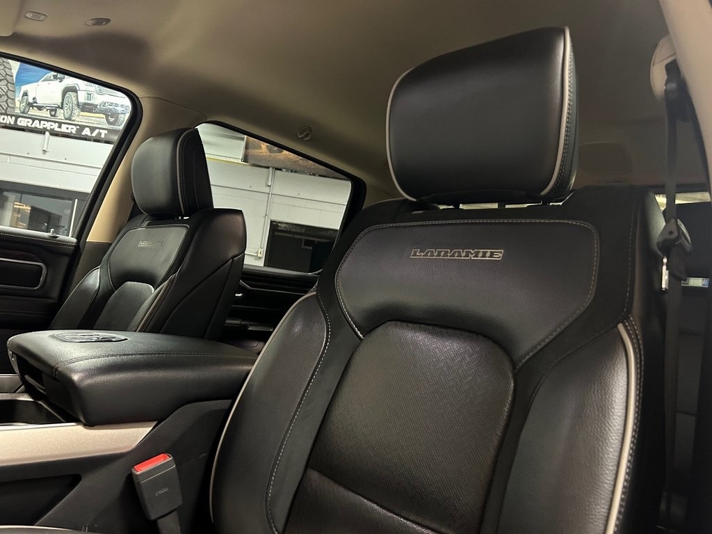 RAM 1500 Laramie 4x4 Crew Cab 5'7" Box 2019