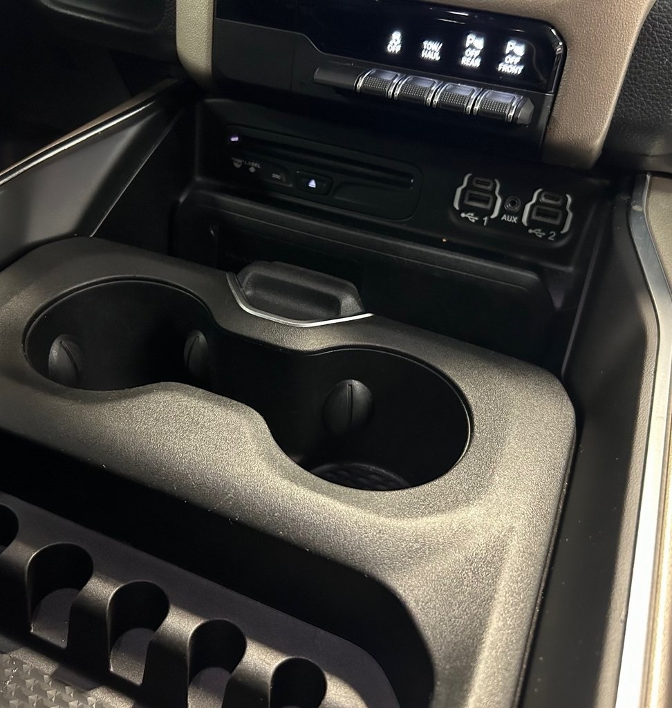 RAM 1500 Laramie 4x4 Crew Cab 5'7" Box 2019