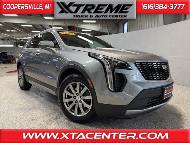 2023 Cadillac XT4 AWD 4dr Premium Luxury