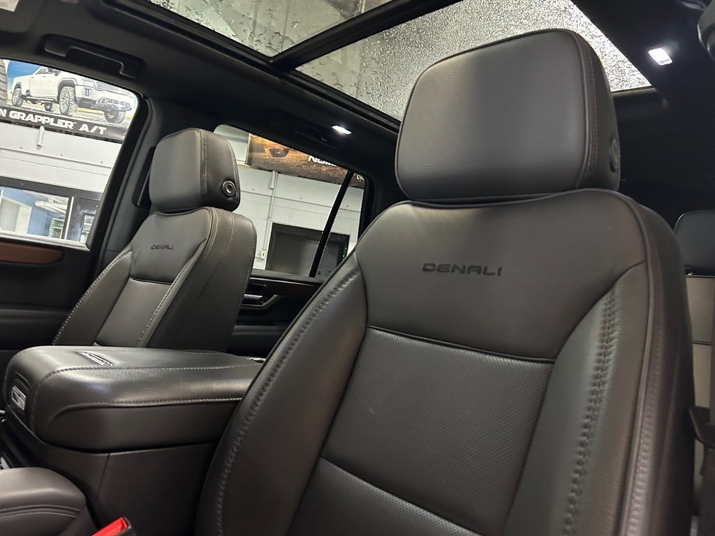 GMC Yukon 4WD 4dr Denali 2025