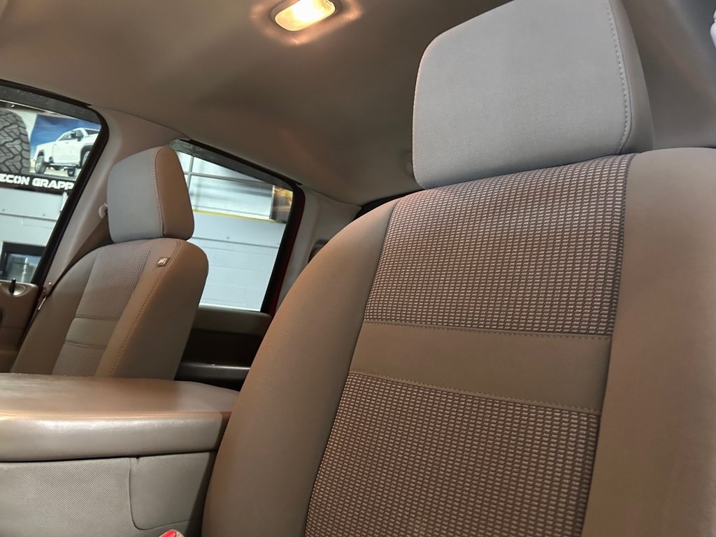 Dodge Ram 2500 4WD Quad Cab 140.5" SLT 2007