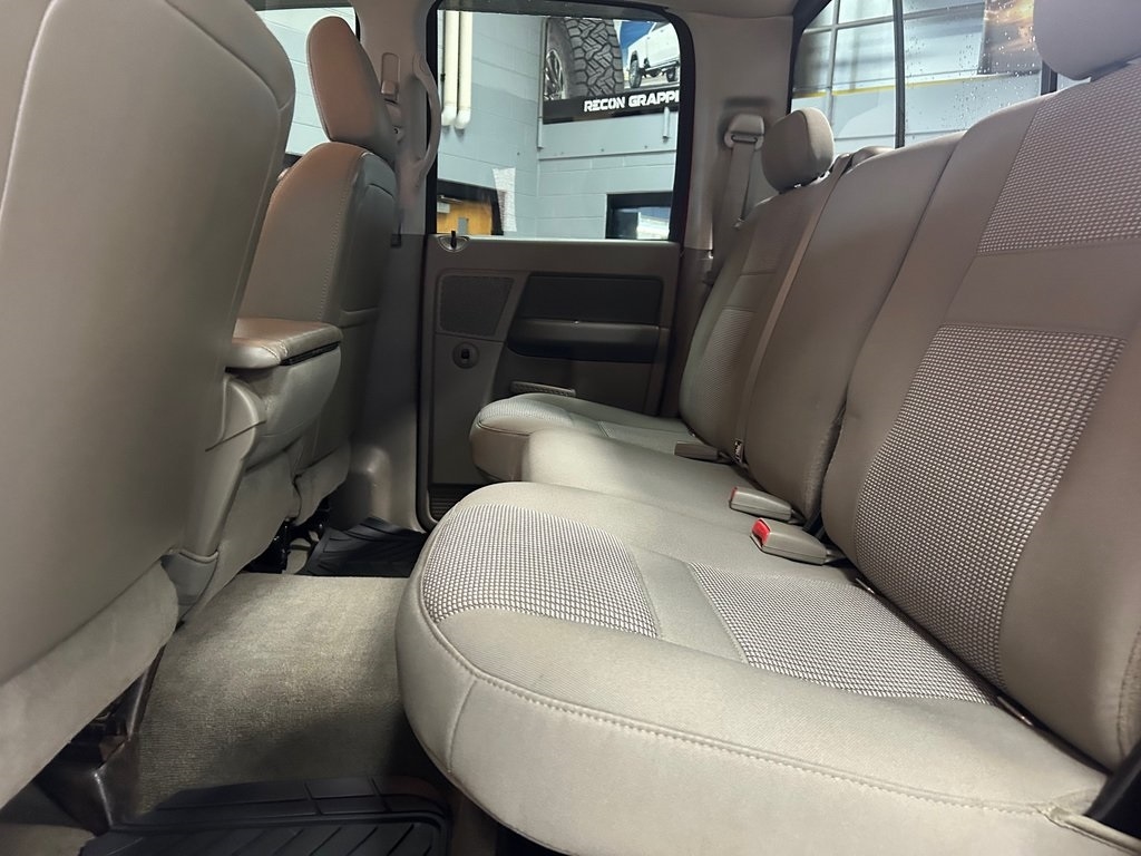 Dodge Ram 2500 4WD Quad Cab 140.5" SLT 2007