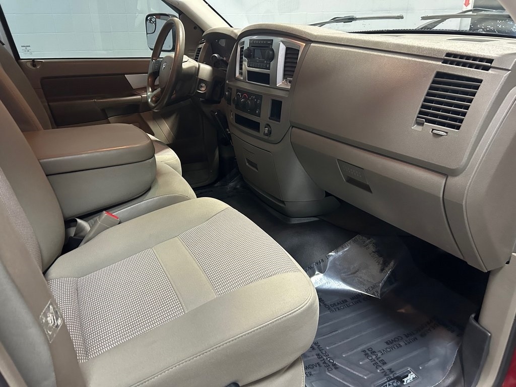 Dodge Ram 2500 4WD Quad Cab 140.5" SLT 2007