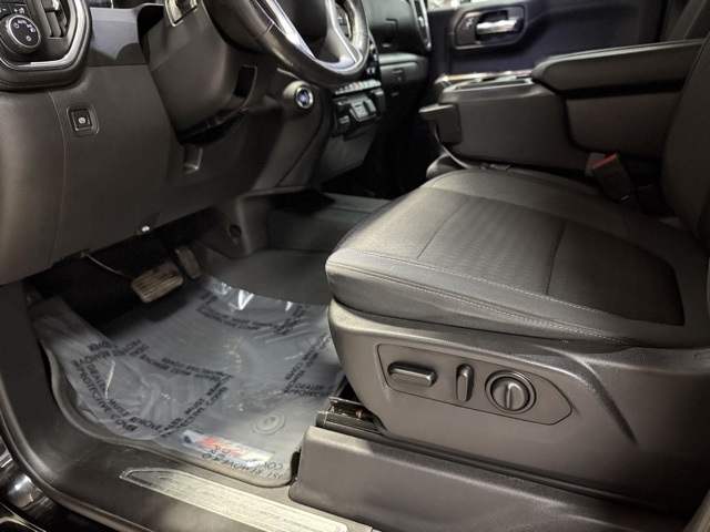 Chevrolet Silverado 1500 4WD Crew Cab 147" LT 2020